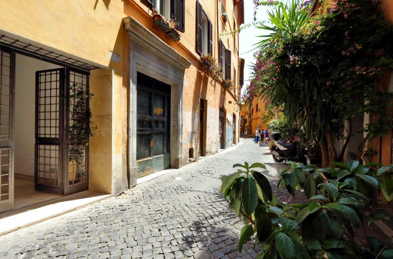 Design Loft Campo Dei Fiori Apartment
